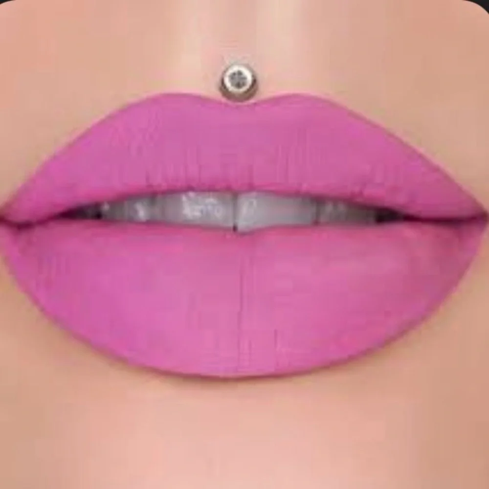 Jeffree BEARDED LADY Matte Lipstick - Pink Shade